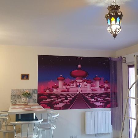 Appartamento Aladdin And Jasmine'S Near Disney Chalifert Esterno foto